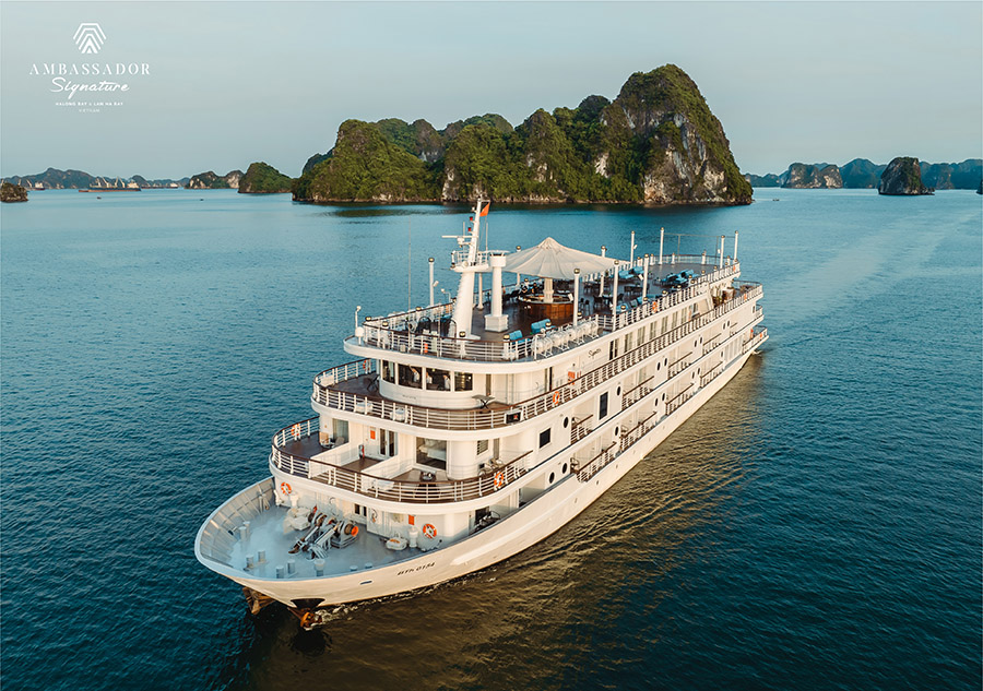 Du thuyền Ambassador Signature